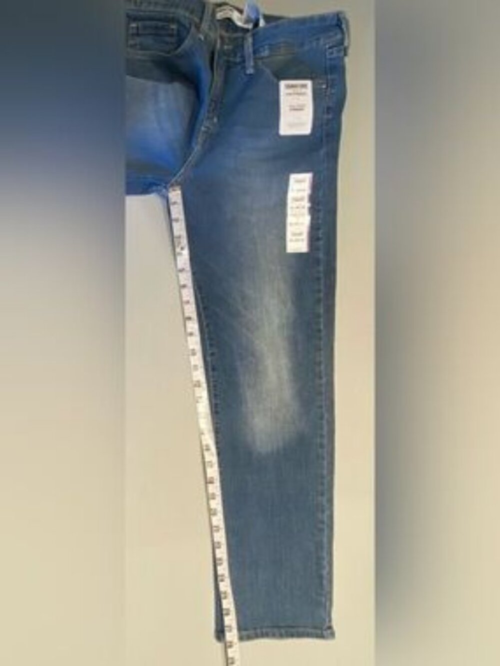 Signature by Levi Strauss Women's Straight Leg Jeans, size 4S, NWT - Picture 4 of 6